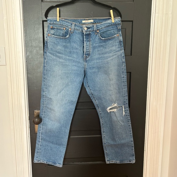 Levi’s Wedgie Straight Size 31 Short Button Fly Barely Worn - Picture 2 of 7